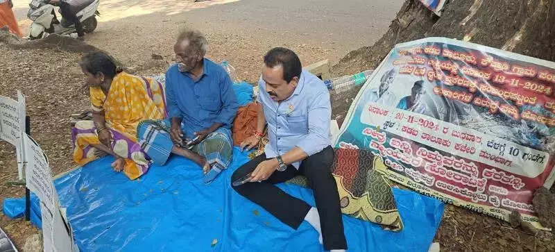 Elderly Couple's 15-Day Protest in Mangaluru Over Demolished House, Threaten Hunger Strike