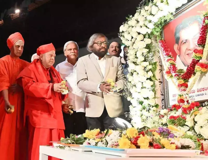 Eshwar Khandre Frontrunner for Veerashaiva-Lingayat Mahasabha President Post