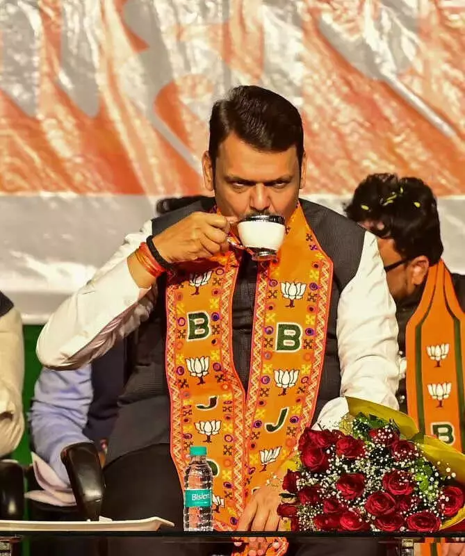 Fadnavis Pledges Personal Guarantee for Nagpur's Development Ahead of NMC Polls