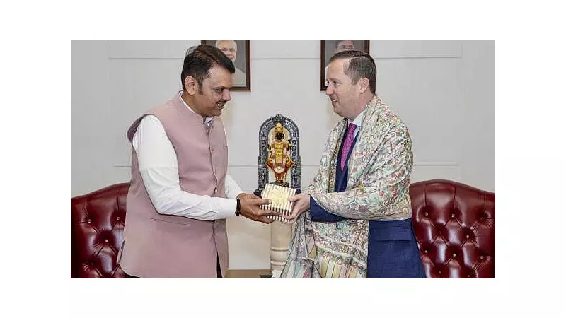 Fadnavis, US Envoy Gor Discuss Strengthening Maharashtra-US Economic Partnership