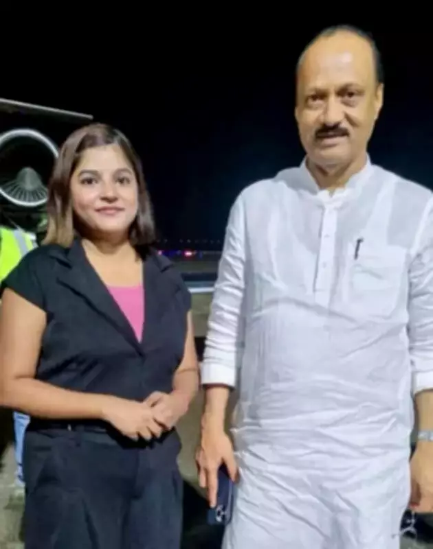 Flight Attendant Pinky Mali Cremated in Mumbai, Family Demands Probe Into Fatal Crash