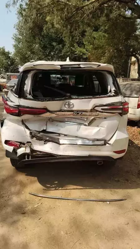 Former Minister Raju Gowda Survives Highway Accident in Yadgir After CCL Match