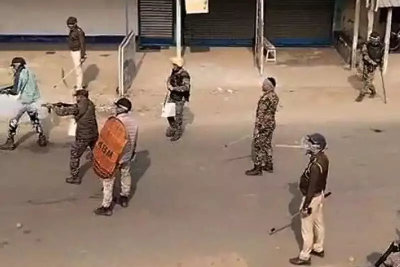 Fresh Violence at Bengal SIR Hearing: 5 Cops Hurt, 10 Held After Chakulia Office Attack