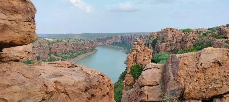 Gandikota Festival 2024: Andhra Minister Unveils Posters, 3-Day Event Announced