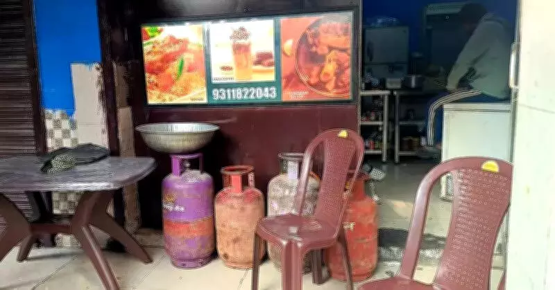 Ghaziabad's Hidden Fire Hazard: Cloud Kitchens Stockpile Gas Cylinders in Residential Areas