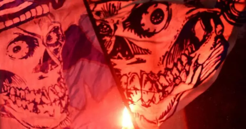 Global Photo Highlights: Eiffel Crescent to Shimla Snow, January 25, 2026