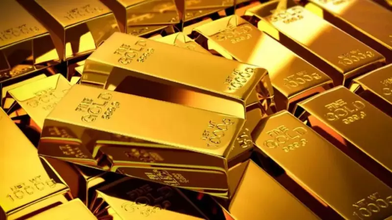 Gold Prices Dip on Profit-Booking; MCX Futures Fall by Rs 633