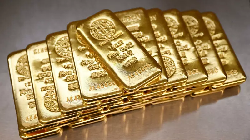 Gold Prices Hit Record High Amid Trump Tariff Fears and Weak Dollar