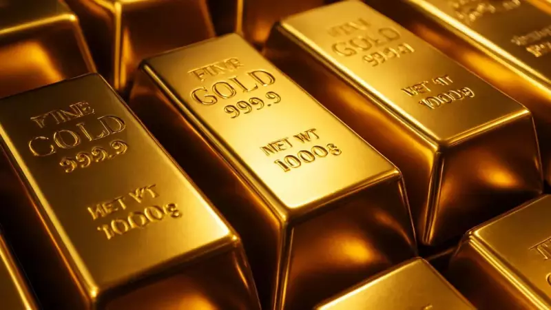 Gold Prices Hit Record Highs Amid US-EU Tariff Tensions, Analyst Warns of Volatility
