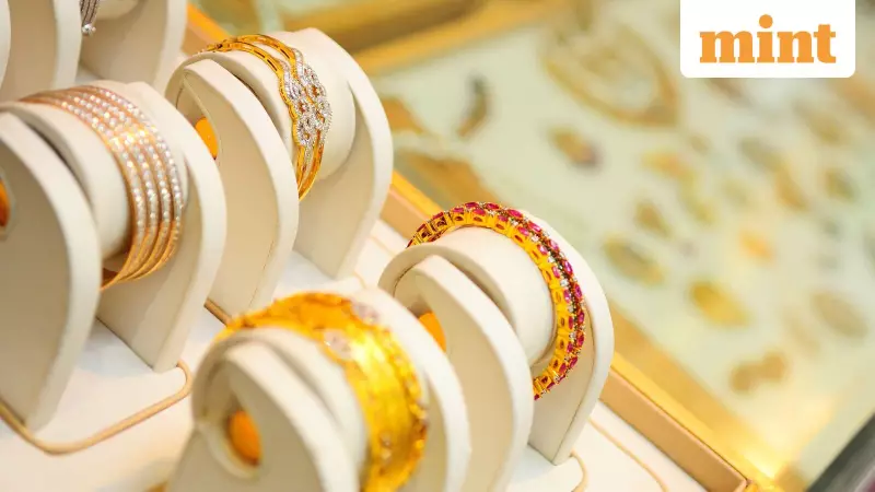 Gold, Silver Prices Plunge: White Metal Drops 7% After Record High