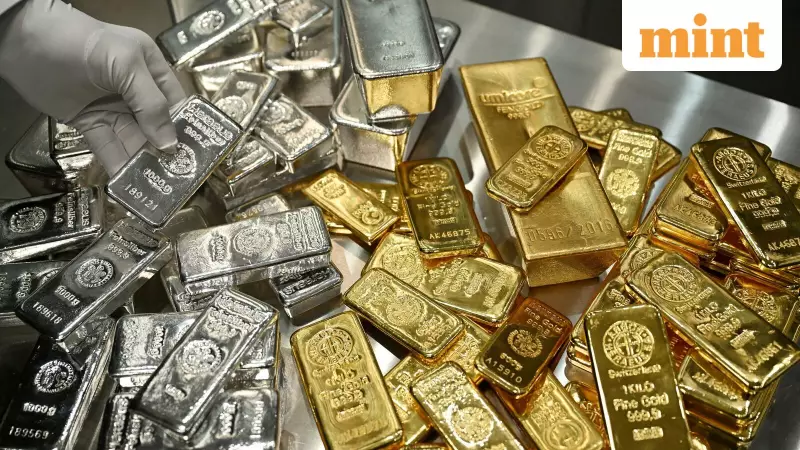 Gold vs Silver: Why Analysts Now Favor Gold After Silver's 200% Surge