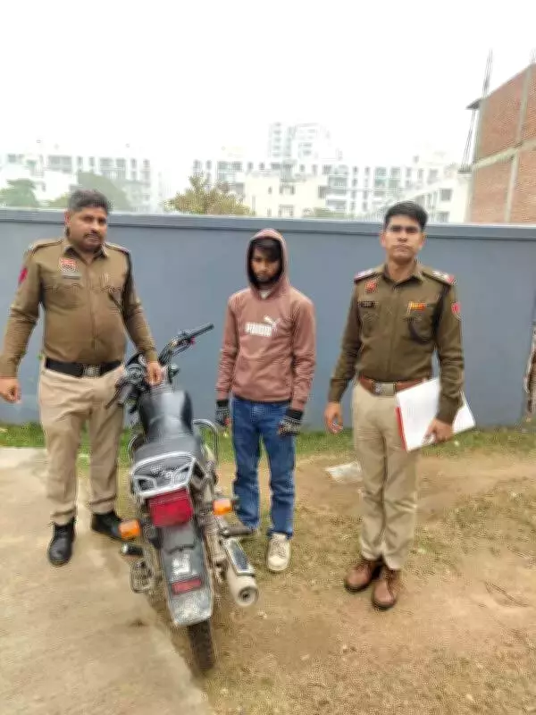 Gurgaon Delivery Executive Assaulted, Robbed in Pre-Planned Attack by Four Youths