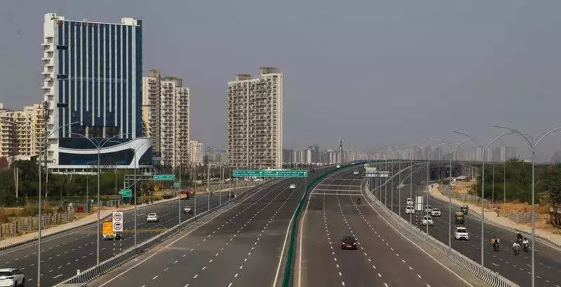 Gurgaon Residents Demand Bus Services on Dwarka Expressway to Ease Commute Woes