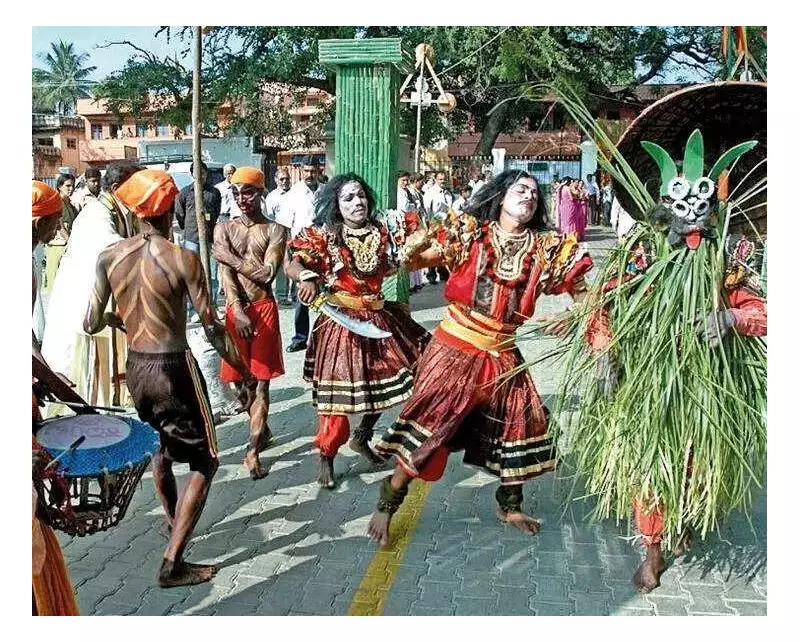 Haveri's Elderly Artistes Struggle as Govt Pension Delays Stretch to 4 Years