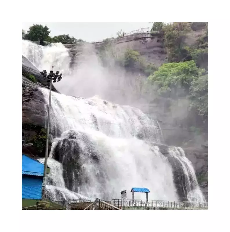 Heavy Rain in Western Ghats Prompts Bathing Ban at Tamil Nadu Waterfalls