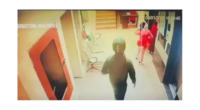 Helmeted Intruder Attempts Chain Snatch at Noida Society, Exposes Security Gaps