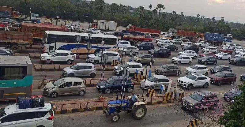 Hyderabad Braces for 12 Lakh Vehicles Exodus This Festive Season