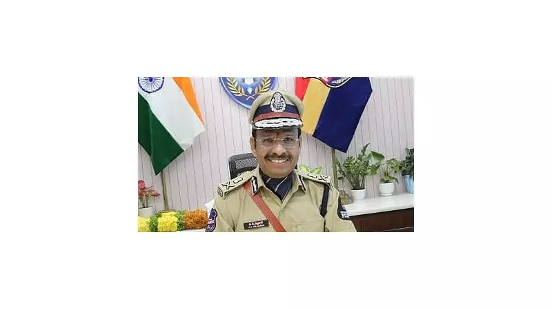 Hyderabad Police Commissioner Serves Notice to BRS Leader Over Allegations