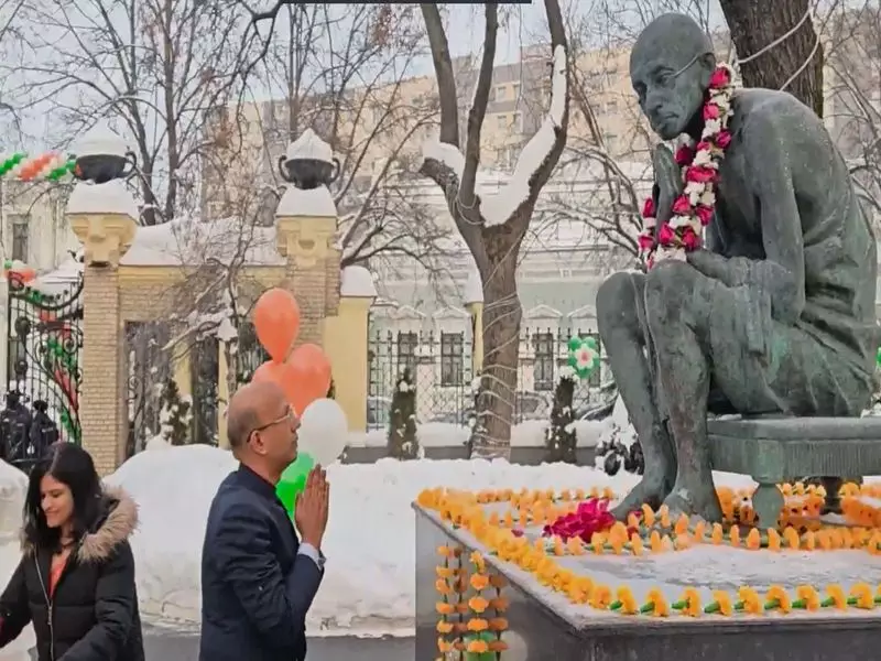 Indian Embassy in Moscow Celebrates 77th Republic Day with Cultural Splendor