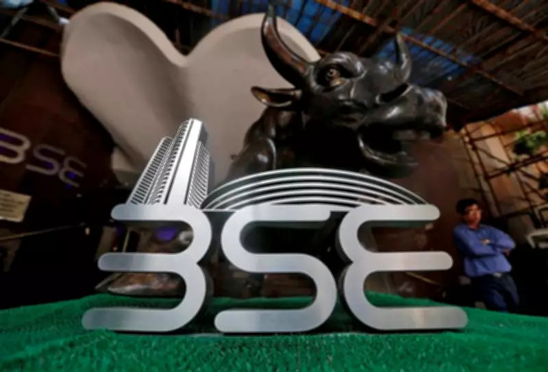 Indian Stock Markets Plunge in Early Trade Following Three-Day Rally