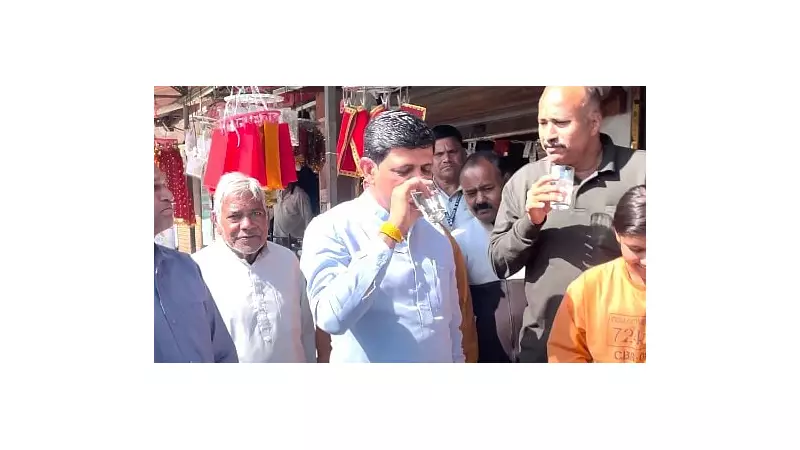 Indore Mayor Drinks Tap Water in Diarrhoea-Hit Area to Prove Safety