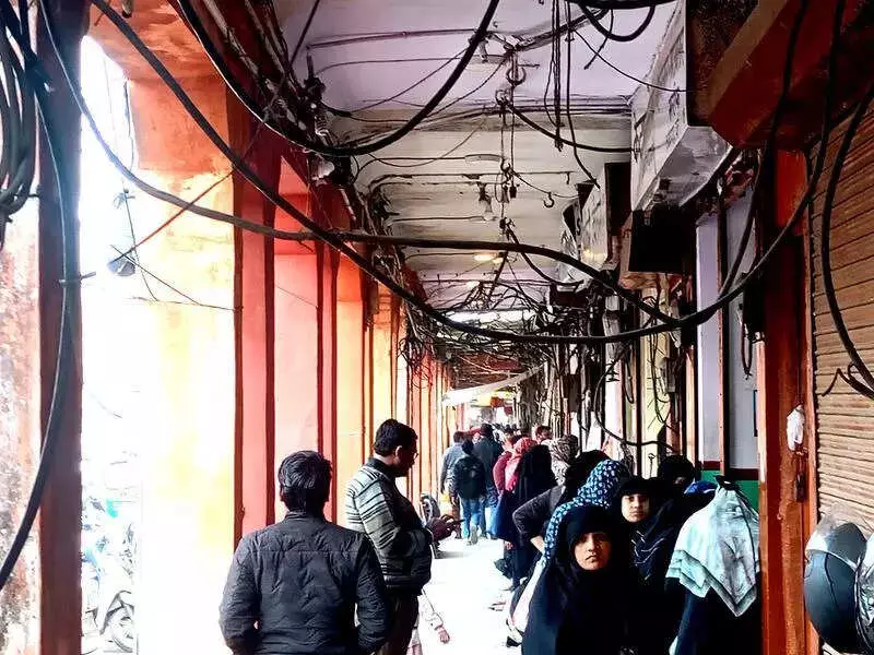 Jaipur's Walled City Markets Choked by Tangled Wires, Heritage Appeal at Risk