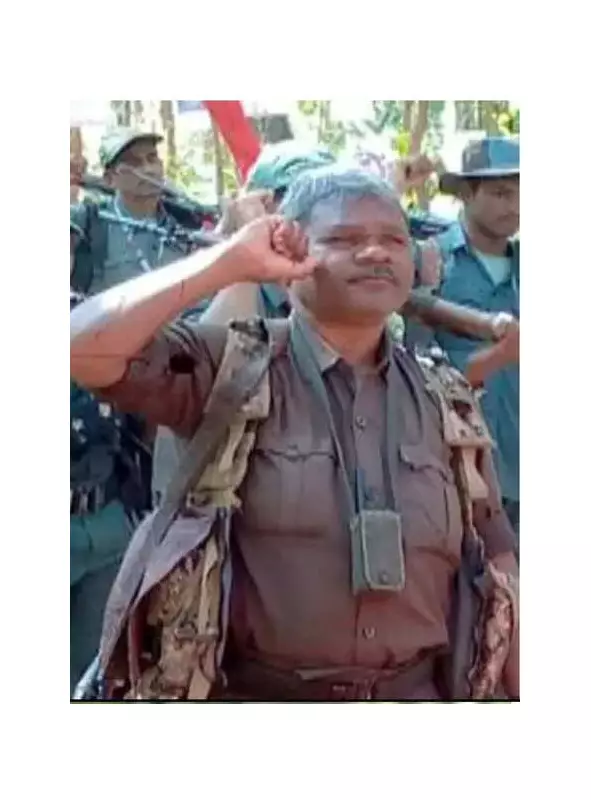 Jharkhand DGP Warns Maoists After Saranda Forest Encounter Kills 17 Ultras