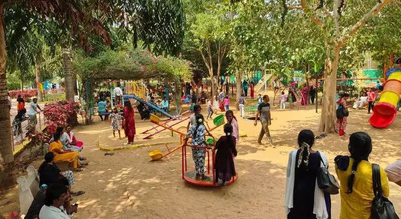 Kaanum Pongal Draws Massive Crowds to Trichy and Delta Tourist Spots