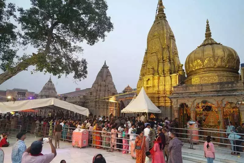 Kashi Vishwanath Temple Launches AI Chatbot 'Ask Nandi' for Devotees Worldwide