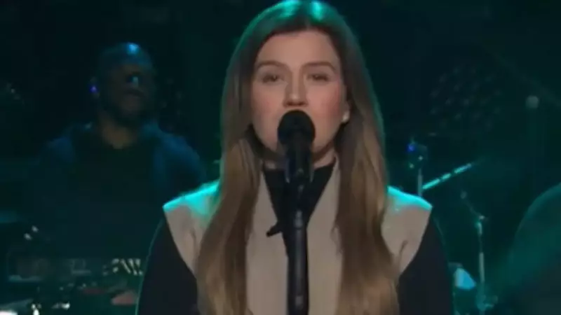 Kelly Clarkson Stuns with 'KPop Demon Hunters' Cover on Her Show