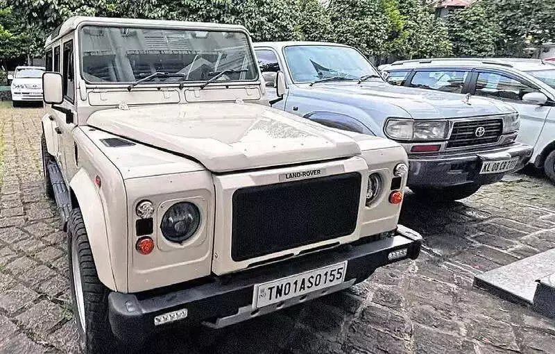 Kochi Police Probe Rs 14 Lakh Car Scam Involving Customs-Attached Vehicle