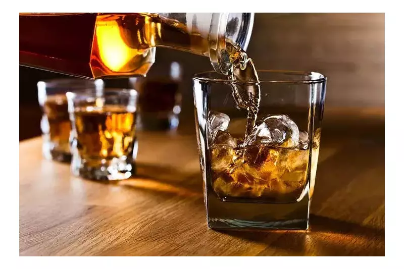 Koderma Police Seize 1,258 IMFL Bottles Hidden in Potato Van, Driver Flees