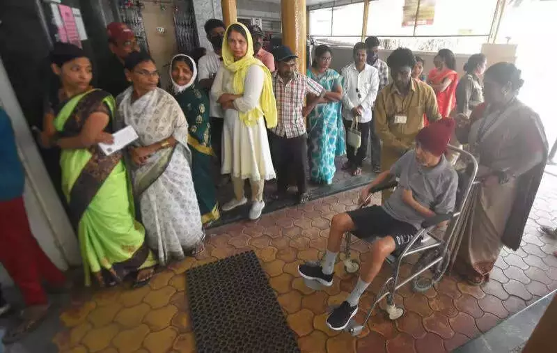 Kolhapur's Elderly Defy Apathy, Vote for Civic Change Despite Neglect
