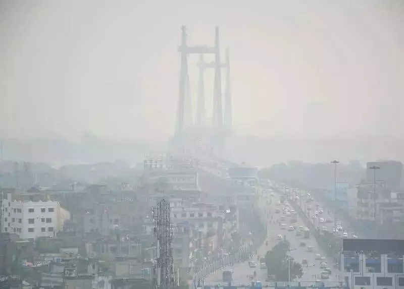 Kolkata Air Quality Shows Marginal Improvement, But Remains 'Poor'
