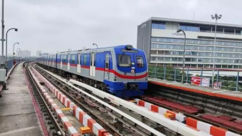 Kolkata Metro Revives Return Tickets After 15 Years with QR Technology