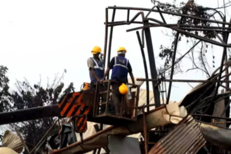 Kolkata Nazirabad Fire Death Toll Hits 25 as Probe Stalls Amid Forensic Delays