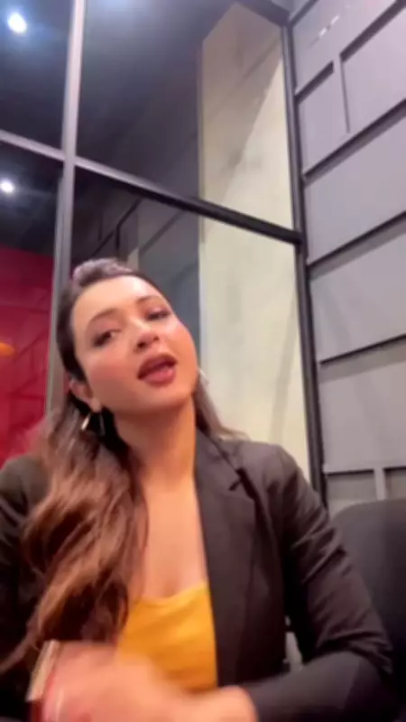 Koushani Shines in Her Element, Captivating Fans with Authentic Presence