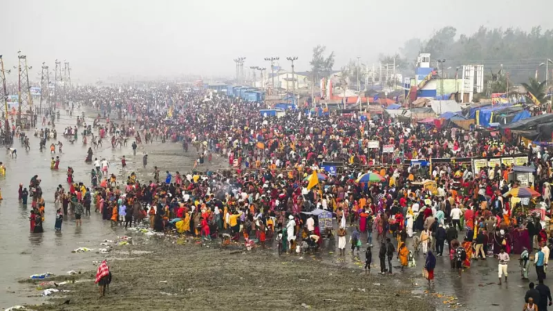 Lakhs of Pilgrims Take Holy Dip at Gangasagar Mela on Makar Sankranti