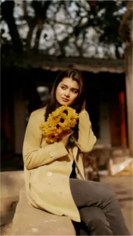 Lekha Chatterjee Bask in Sunshine and Sunflower Dreams in Kolkata