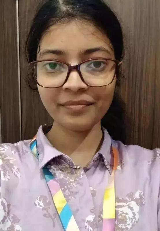 LU Student Maria Khan Sets Record with Rs 27 Lakh Software Engineer Offer