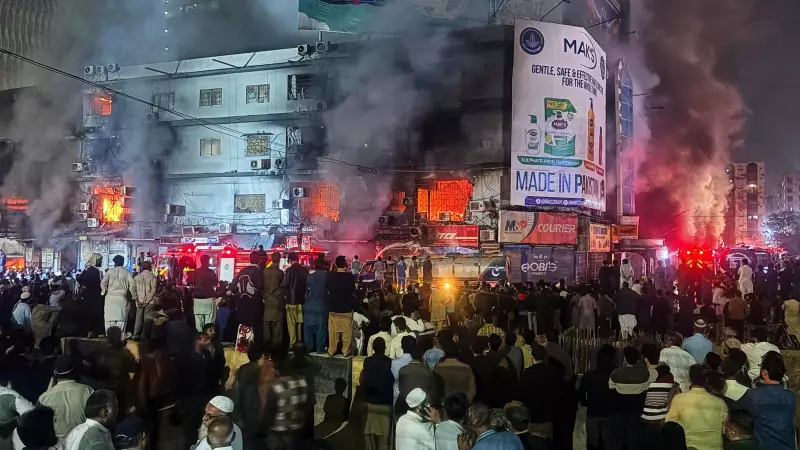 Major Fire at Karachi Shopping Mall Claims Lives, Leaves Many Trapped