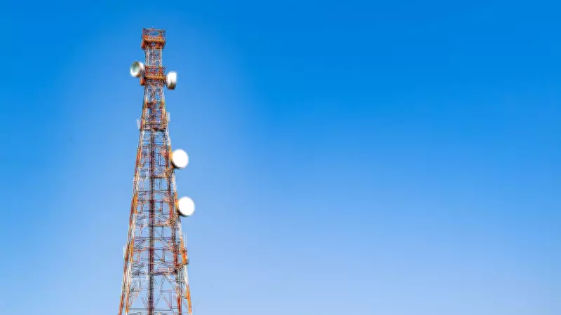 Man Rescued After Climbing 150-Foot Mobile Tower in Bokaro Following Love Affair Setback