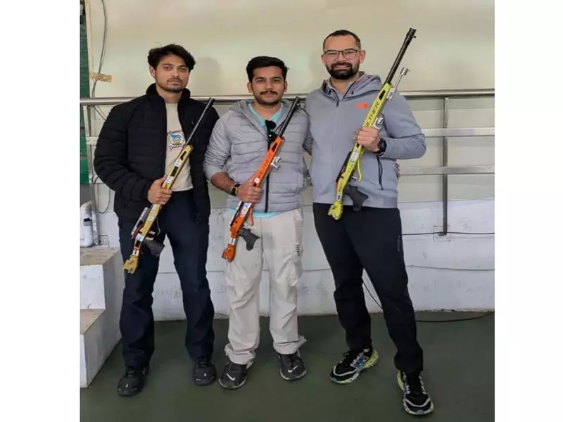 Manini and Aishwary Dominate 50m Rifle Prone on Day One of National Trials