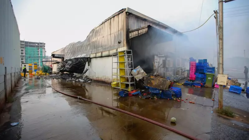 Massive Fire Destroys E-commerce Warehouse in Ahmedabad's Chandkheda Area