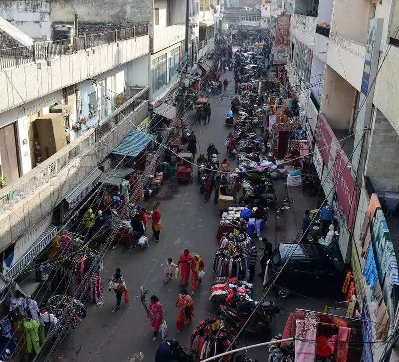 MCD Scraps Kamla Market Revamp in Delhi Due to Funding Issues