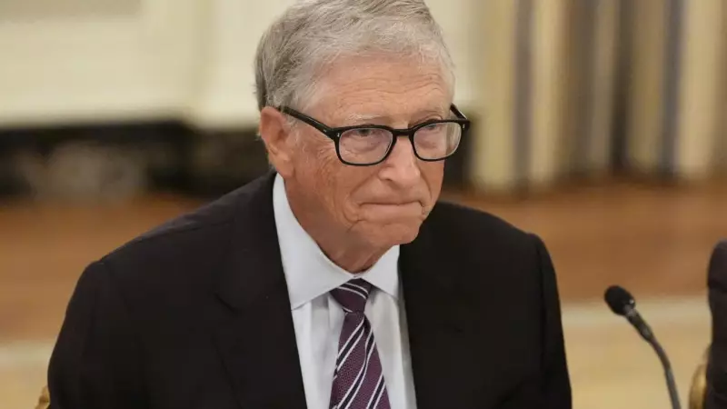 Microsoft's Secret Trick: Fake Bill Gates Office to Handle Angry Customers