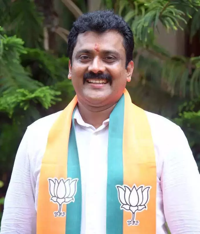 MLC Kishore Kumar Puttur Demands Faster Jal Jeevan Mission Completion and New Waste Facility