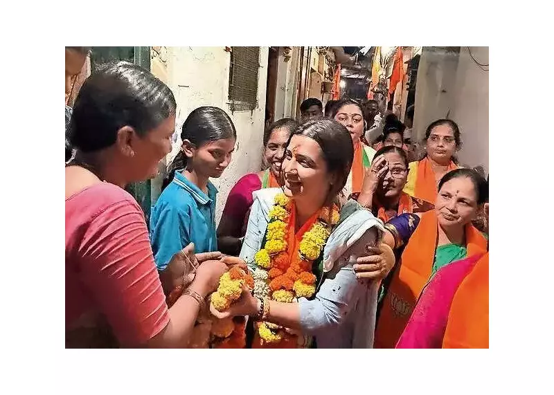 Mumbai Civic Polls: Ex-Corporator Tejasvee Ghosalkar's BJP Switch & Ward 2 Battle