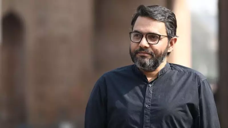 Neelesh Misra Accuses IndiGo of Mistreating His 10-Year-Old Daughter on Solo Flight