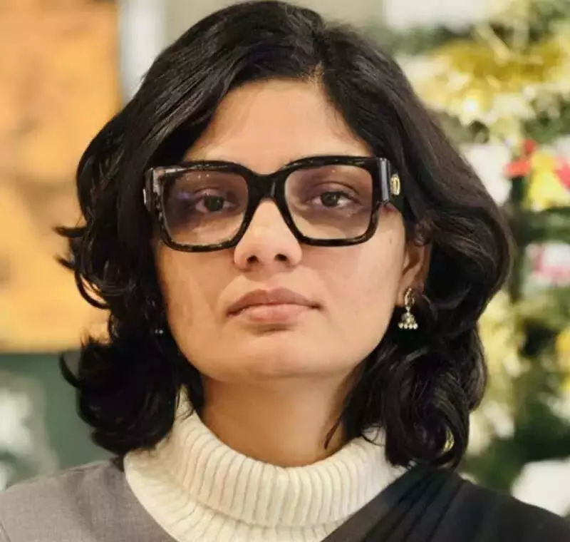 Neha Singh Rathore's Late-Night Police Station Visit Sparks Drama in Lucknow